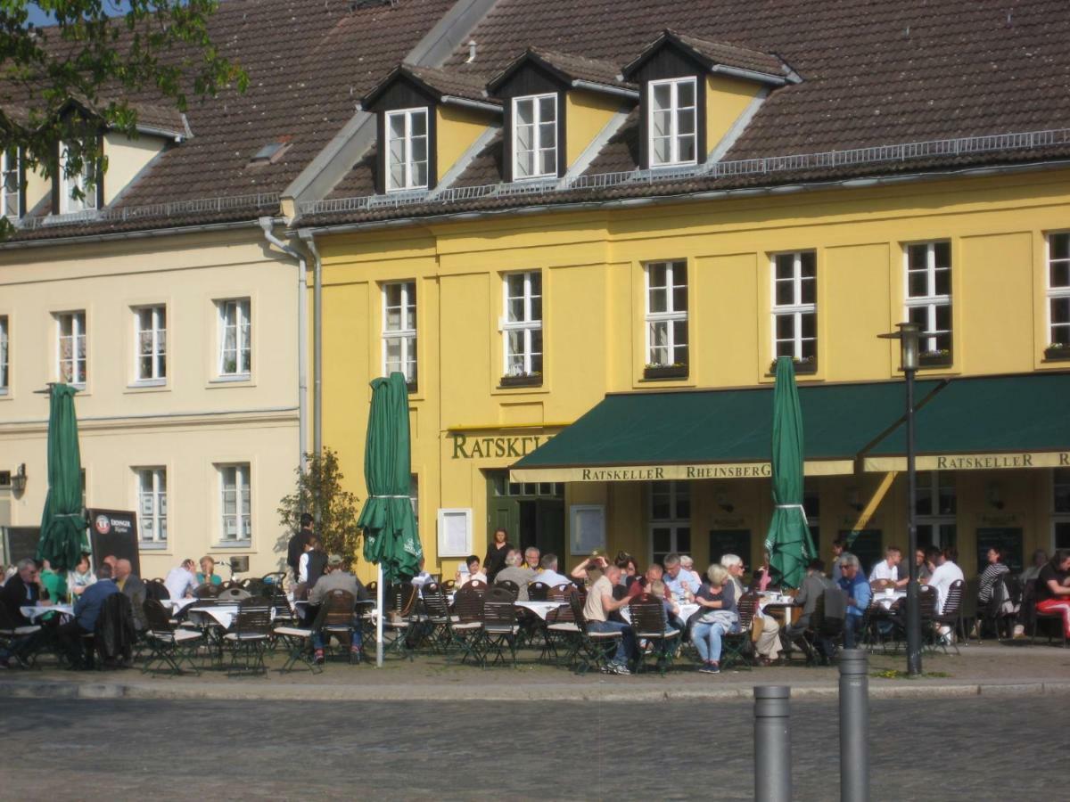Schloss-Und Seeblick Apartment Rheinsberg Eksteriør billede
